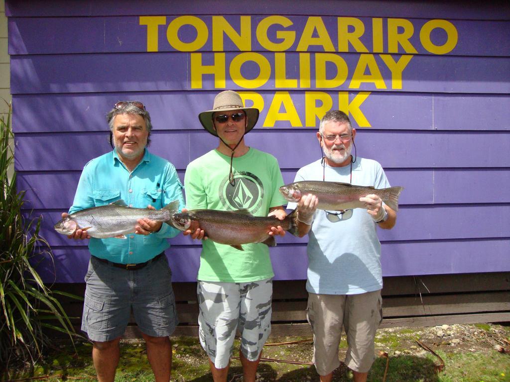 Tongariro Holiday Park Hotel National Park Exterior photo