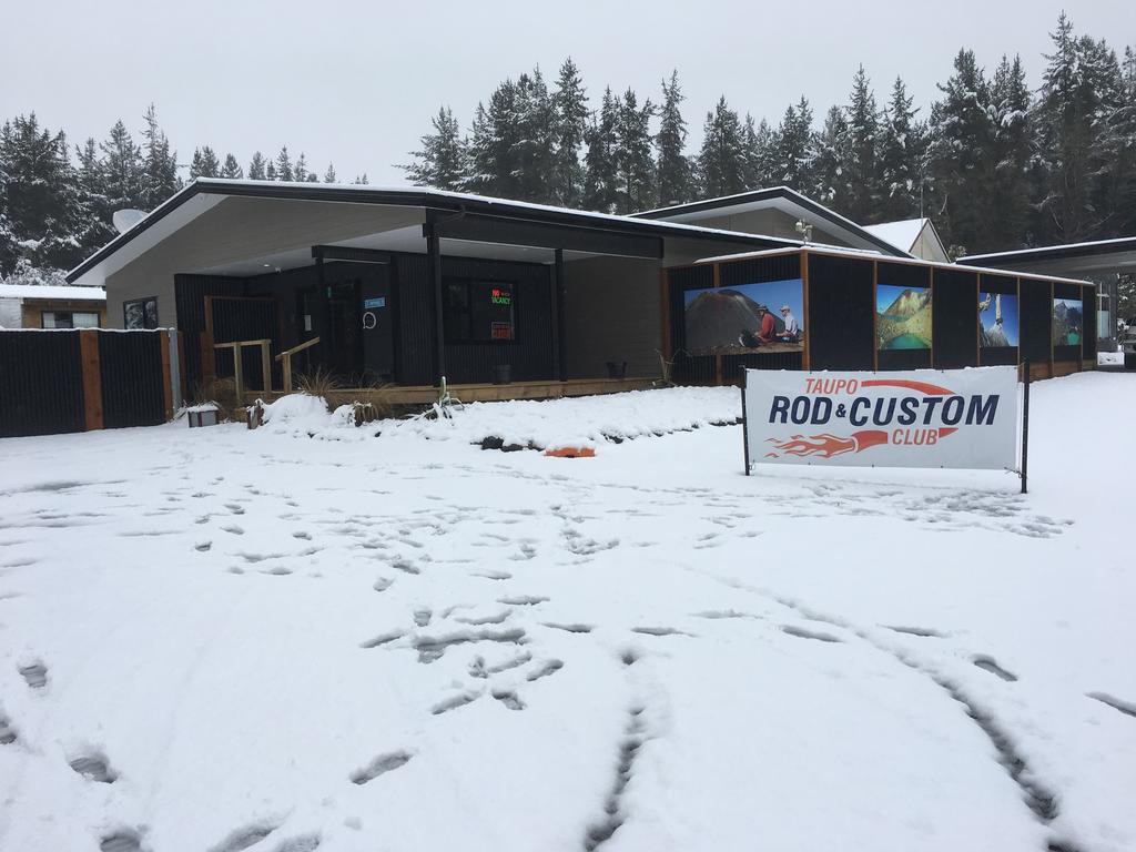 Tongariro Holiday Park National Park Exterior photo